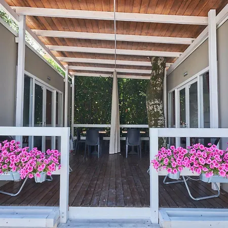 Apart-hotel Villaggio Turistico Lugana Marina