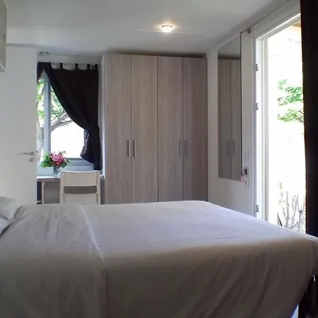 Apart-hotel Villaggio Turistico Lugana Marina