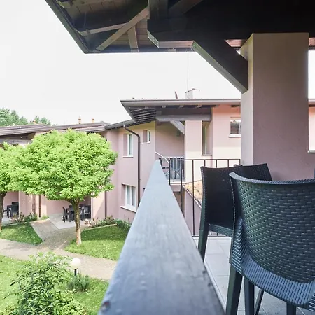 Villaggio Turistico Lugana Marina Apart Otel Sirmione
