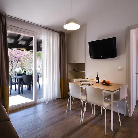 Apart Otel Villaggio Turistico Lugana Marina Sirmione