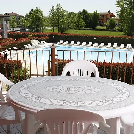 Villaggio Turistico Lugana Marina Apart Otel Sirmione