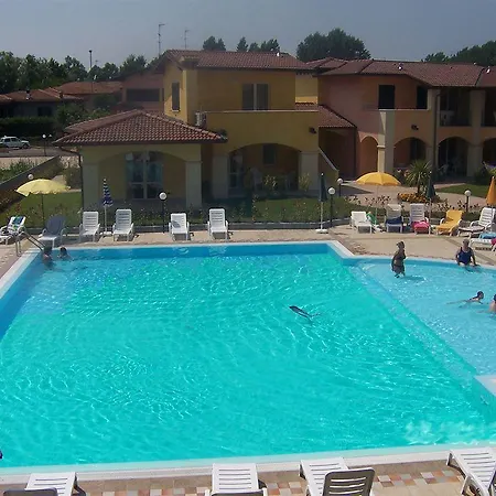 Villaggio Turistico Lugana Marina 3*