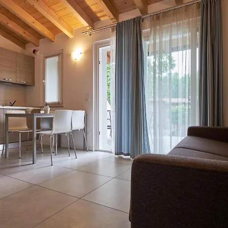 Villaggio Turistico Lugana Marina Sirmione