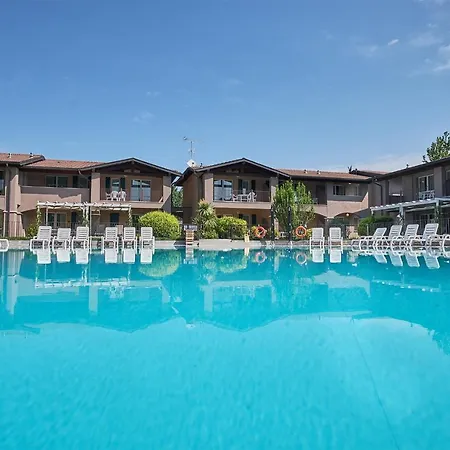 Villaggio Turistico Lugana Marina Apart Otel 3*