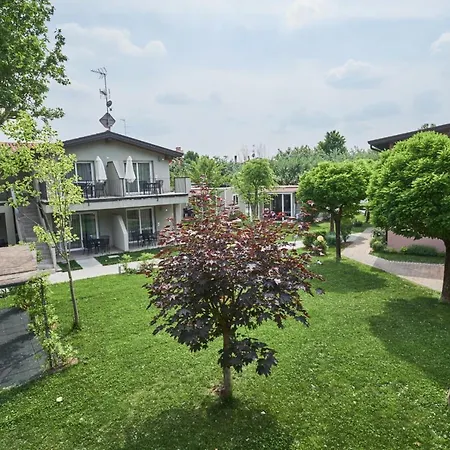Villaggio Turistico Lugana Marina Apart Otel 3*