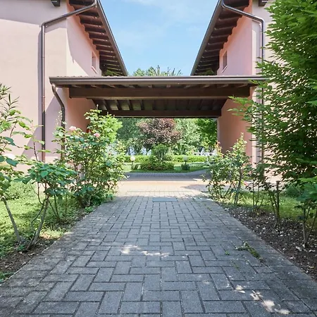 Villaggio Turistico Lugana Marina Apart Otel 3*