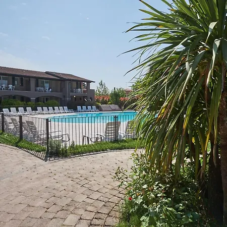 Apart Otel Villaggio Turistico Lugana Marina