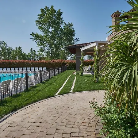 Apart Otel Villaggio Turistico Lugana Marina