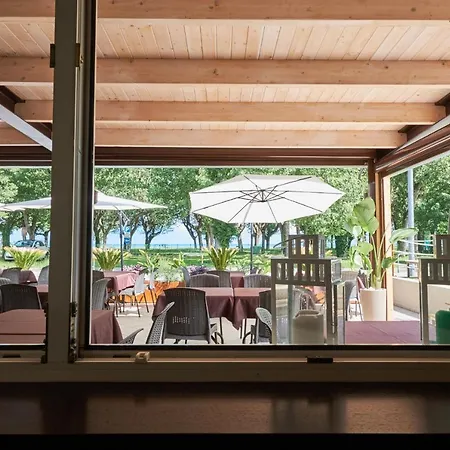Villaggio Turistico Lugana Marina Apart Otel 3*